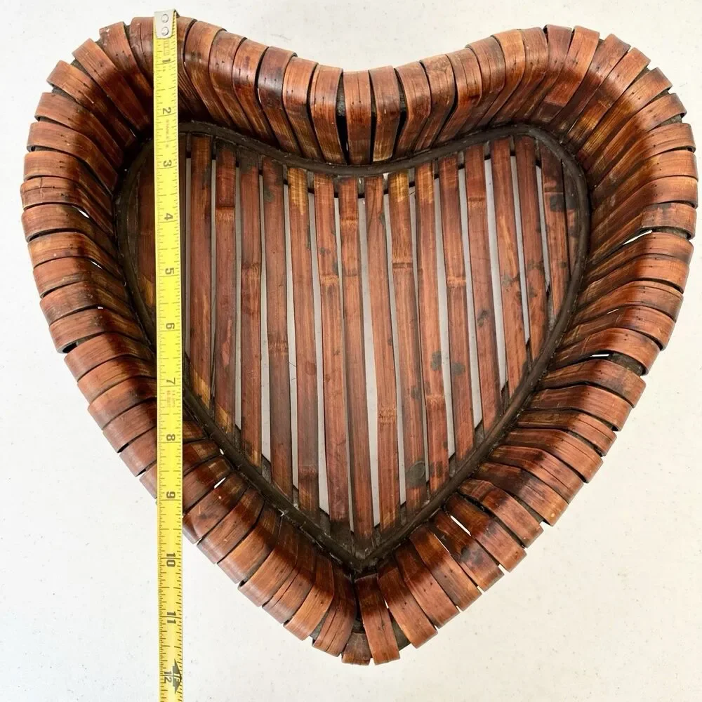 Dark Wood Heart-shaped Basket Primitive Handmade‎ Handcrafted